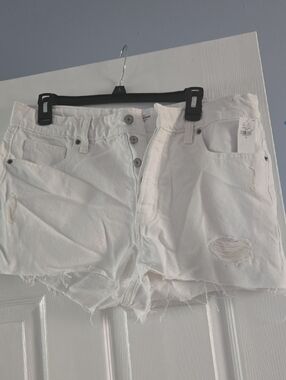 Old Navy White Distressed Denim Shorts